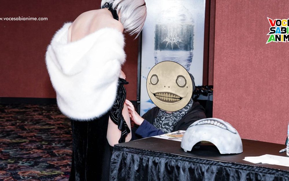 Diretor de Nier Automata - Yoko Taro assina coxa de Cosplayer
