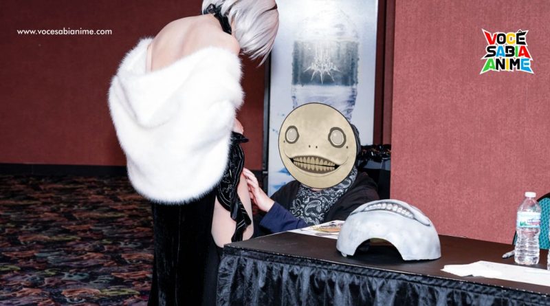 Diretor de Nier Automata - Yoko Taro assina coxa de Cosplayer