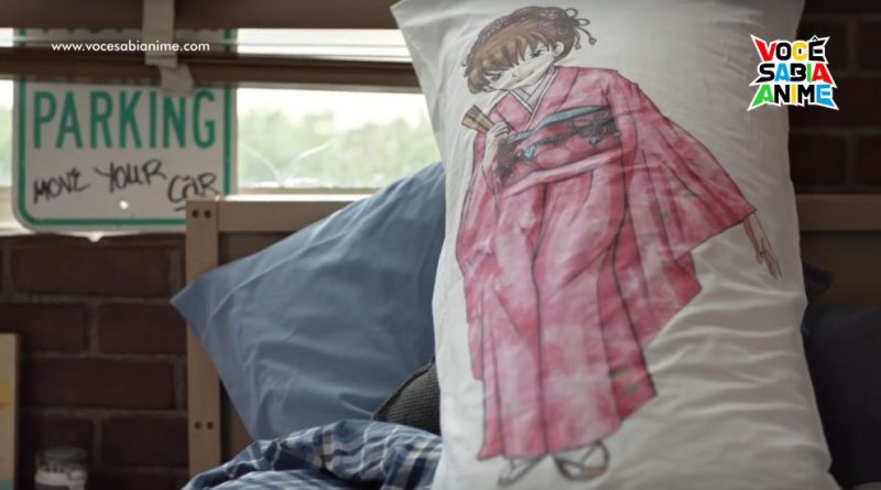 Comercial Antigo da Best Buy onde ela Ofende Donos de Dakimakura é Descoberto