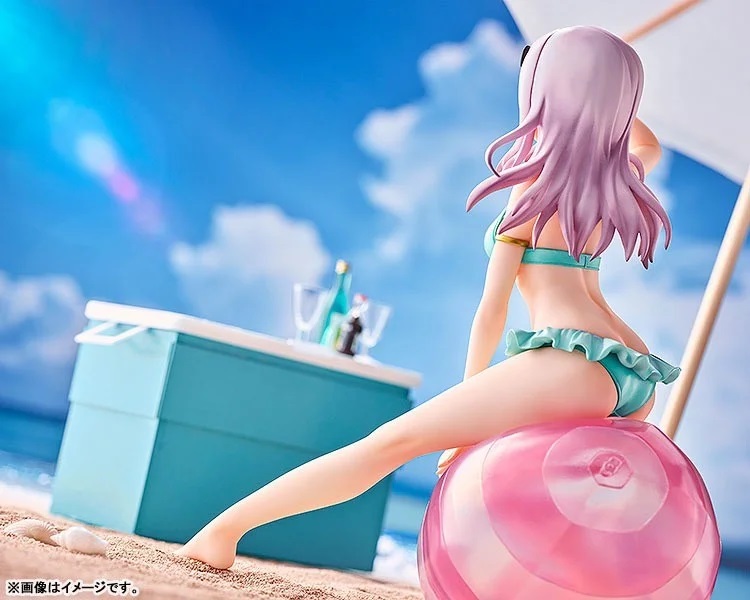 Figure Chika praia 1