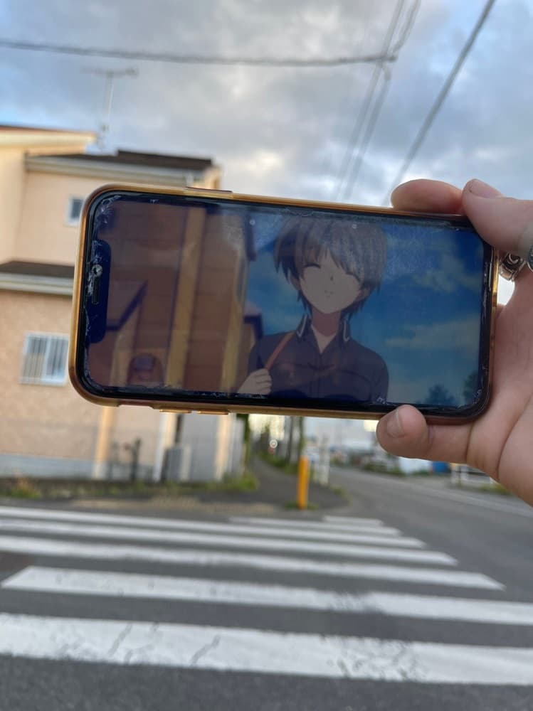 Fã usa Celular para mostrar locais reais de Higurashi e CLANNAD