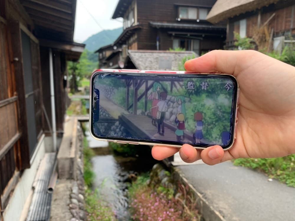 Fã usa Celular para mostrar locais reais de Higurashi e CLANNAD 1