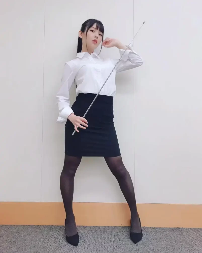 Sumire Uesaka fez cosplay de Kojima Kana