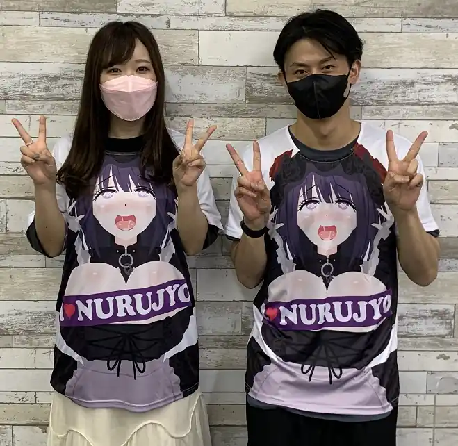 Marin and Gojo's VA wear Shizuku-tan official Ahegao shirt