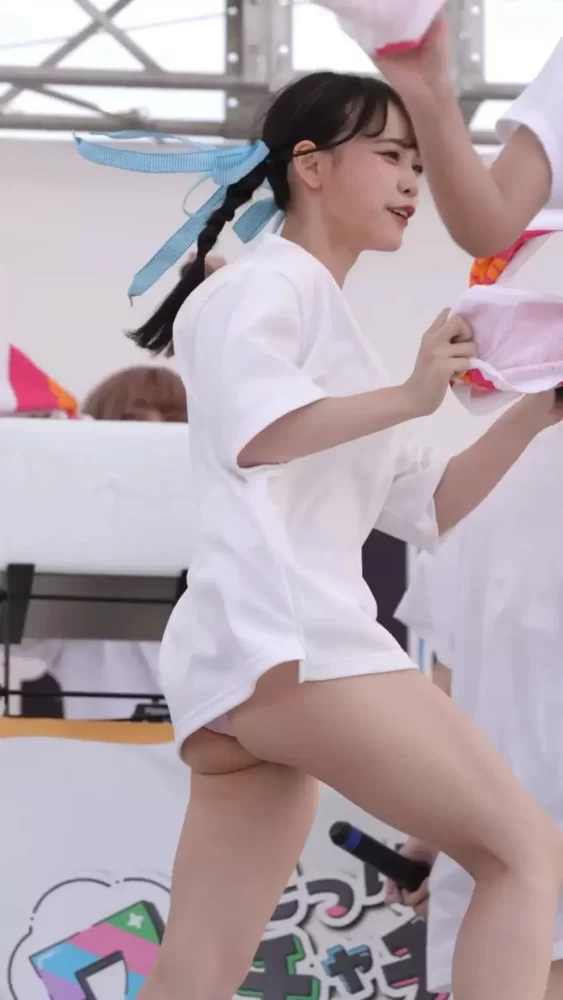 Nippon Wachacha goes viral with Bikini Idol Event