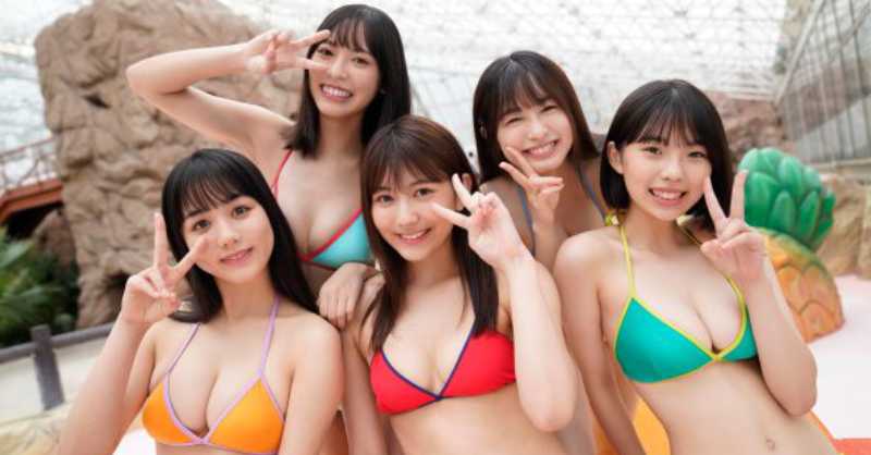 mother complains about Gravure Idols in Manga Magazines