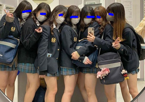Escola Japonesa perde alunos após aumentar Tamanho da Saia 1
