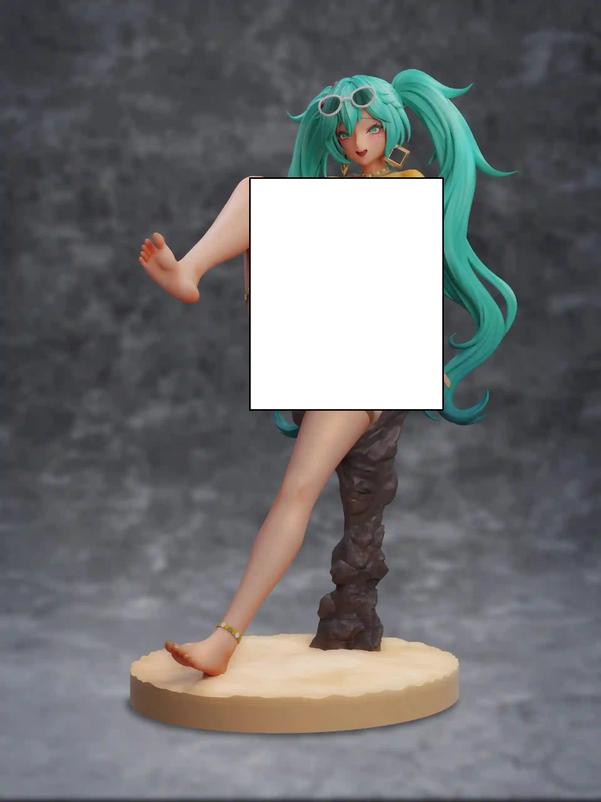 Brazilian Miku Receives Adult Figure