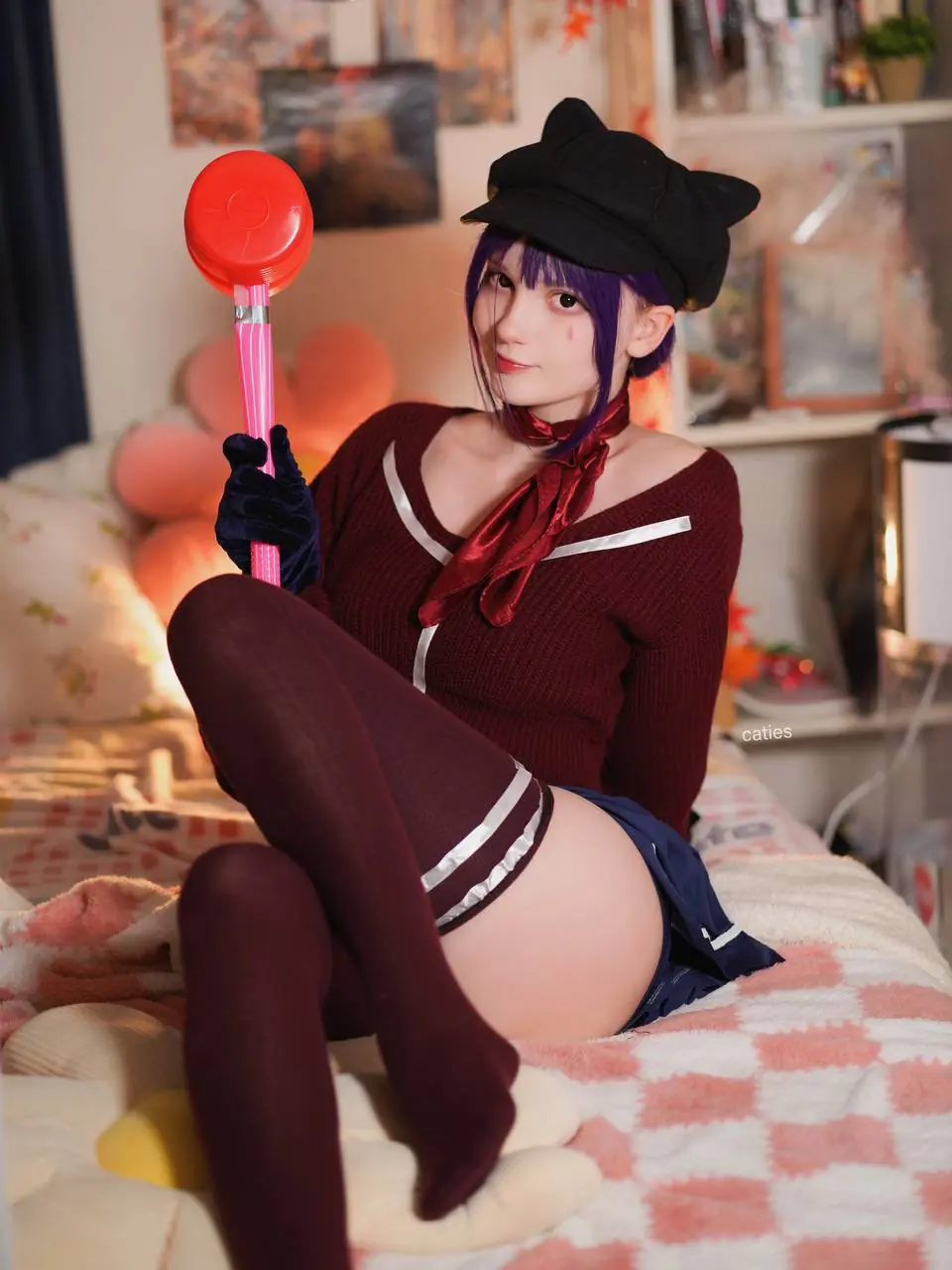 Nova Waifu, Cosplays da Mita Invandem Internet