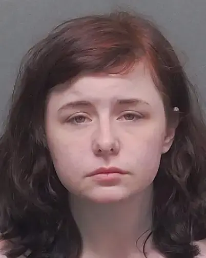 Cosplayer Kit Noel foi Presa após Ameaçar Rival de Bomba