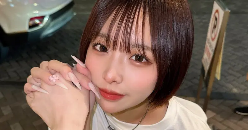 Idol Encontra 5 Cameras Escondidas em seu Vestiario