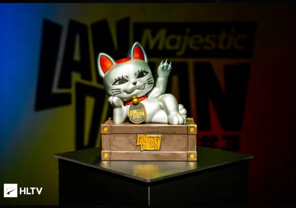 Jogadores ganharam um troféu da Vovó Turbo num torneio de Counter Strike