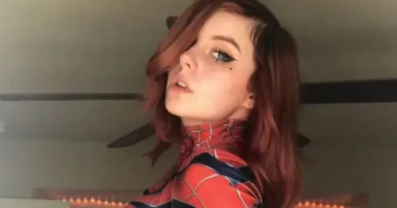 Cosplayer Kit Noel foi Presa após Ameaçar Evento de Bomba