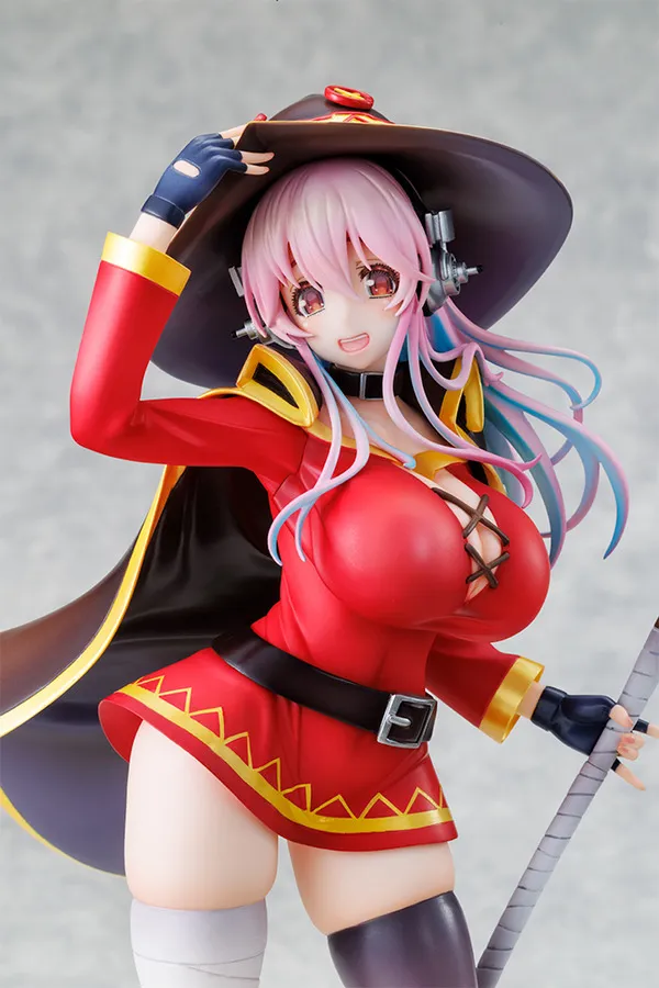 Figure Super Sonico Megumin 4