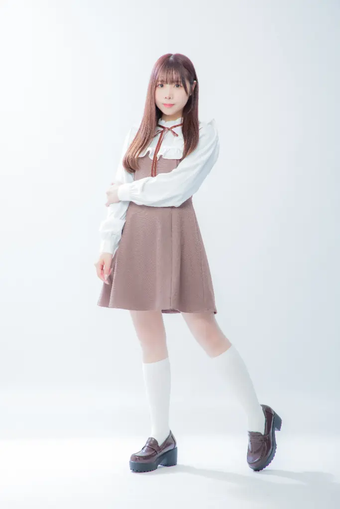 Existe Demanda por uma Dubladora Fofa que sabe Trocar Pneus? Existe Demanda por uma Dubladora Fofa que sabe Trocar Pneus?