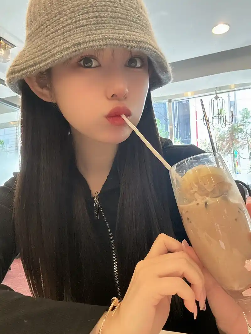 Atriz Gojou Rena Revela que Não Consegue Alugar Apartamentos por causa do AV