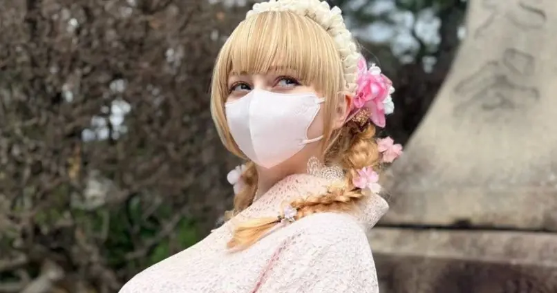 Estrangeira Aspirante a Dubladora causa Controvérsia no Japão por causa de Kimono