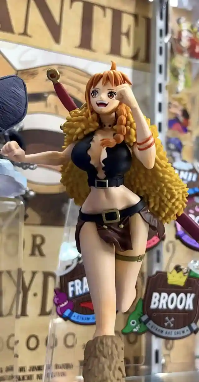 Fã compra figure da Nami para Testar se ela Realmente não Usa Calcinha Fã compra figure da Nami para Testar se ela Realmente não Usa Calcinha