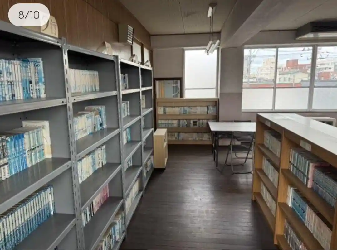 Tem uma Casa Japonesa Cheia de Mangás à venda por 12 mil Dólares
