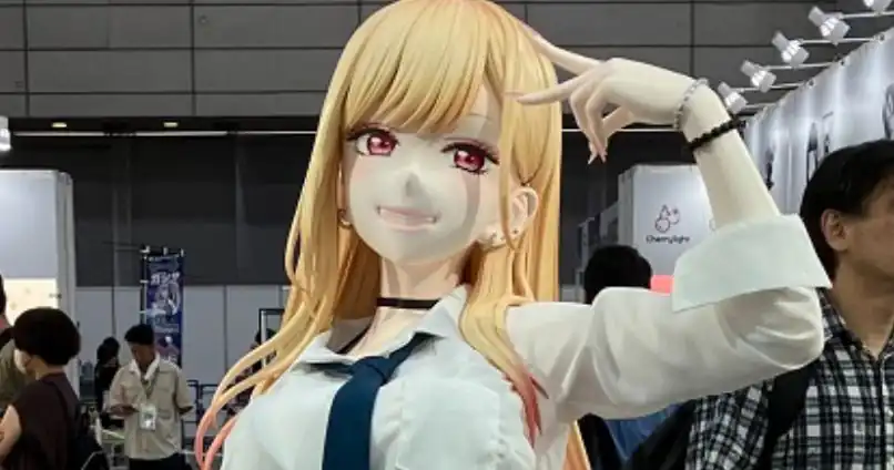 Violaram a Figure em Tamanho Real da Marin Kitagawa!!