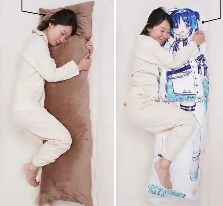 dakimakura marrom que chega até 42º grays